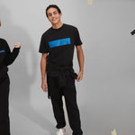 Carica l'immagine nel visualizzatore di Gallery, MANIFESTO T-SHIRT WORN 1