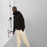 Carica l'immagine nel visualizzatore di Gallery, HYPHENS HOODIE WORN 2