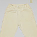 Carica l'immagine nel visualizzatore di Gallery, HYPHENS SWEATPANTS STILL LIFE DETAIL